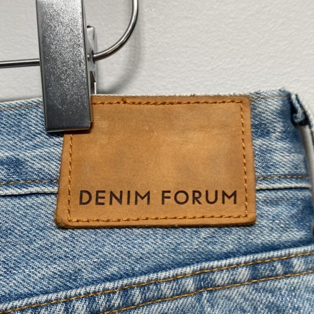 ❗️SOLD❗️Aritzia Denim Forum Distressed Ex Boyfriend Jeans Size 28 - Picture 7 of 12